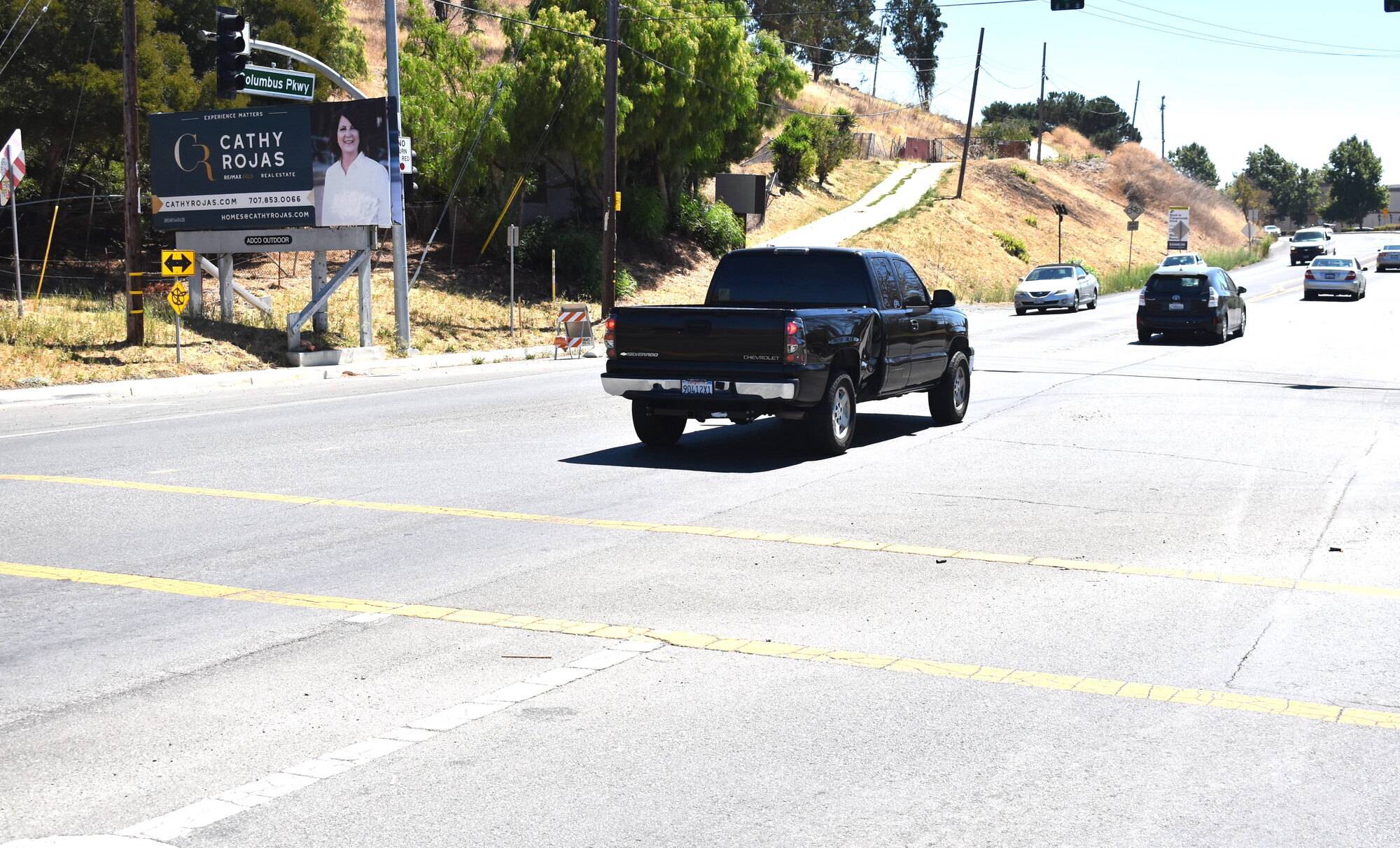 Columbus Pkwy N/I-780 Vallejo E/L-Illuminated - 9024N